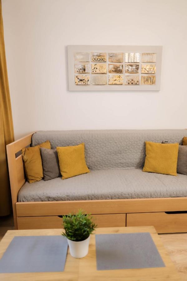 Apartman 4 - Rezidence K Lanovce Яхимів Екстер'єр фото