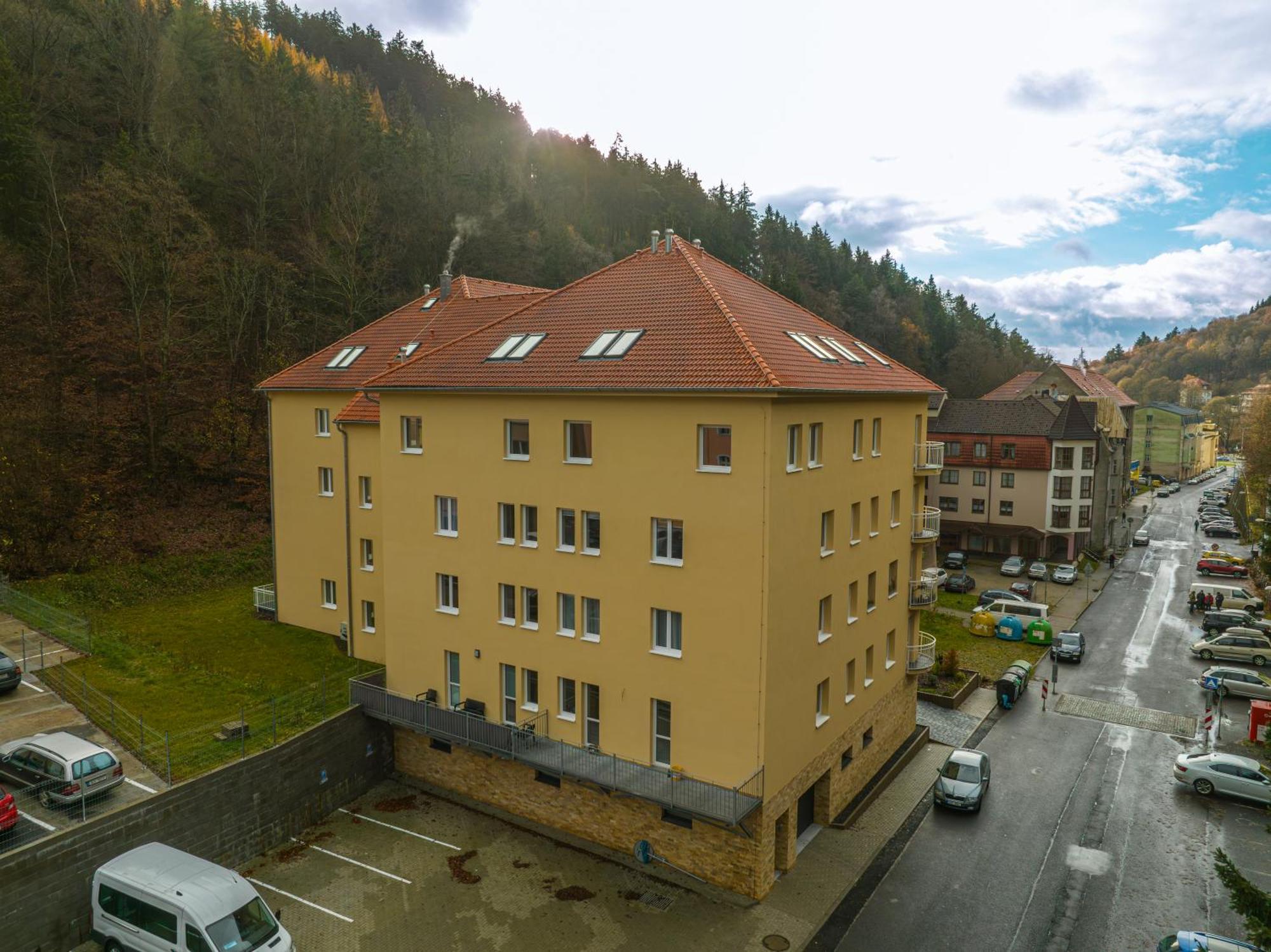 Apartman 4 - Rezidence K Lanovce Яхимів Екстер'єр фото
